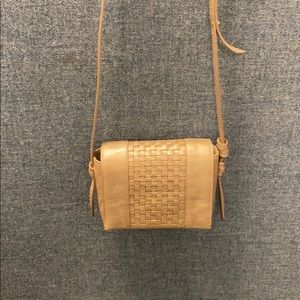 Small crossbody. Metallic beige